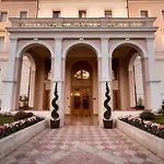 Grand Sissi Apartman Trieszt