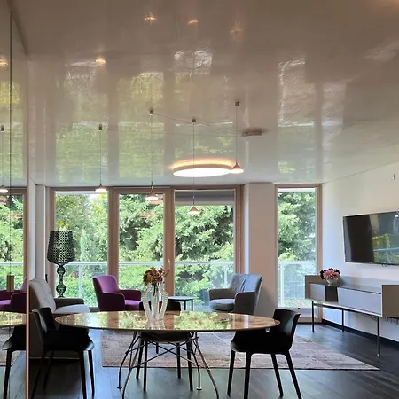 Grand Sissi Apartment *