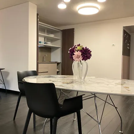 Grand Sissi Apartment *